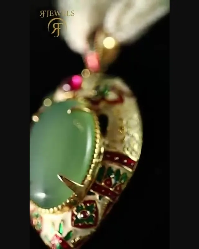 Valentina Pendant by RF Jewels, view 3