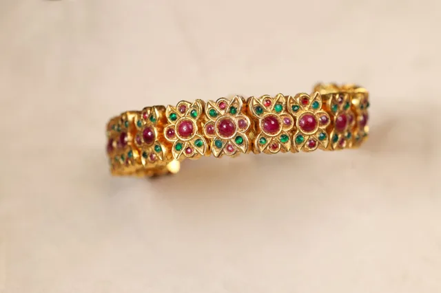 Multi Kundan Cuff by Jewels by RF, view 3