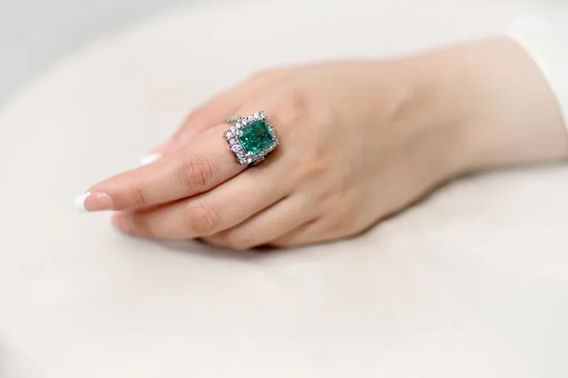 Royal Emerald Ring by Jewels by RF, view 3